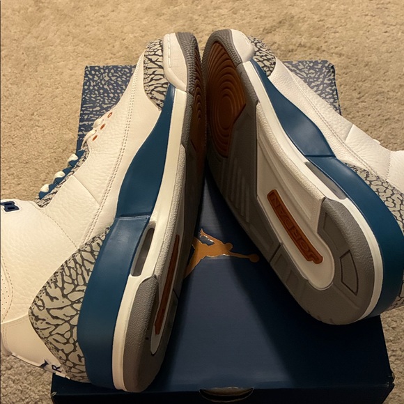 Jordan 3 Retro Wizards - Picture 4 of 5